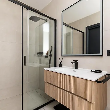 Luxurious - Azulis#3 - 2br Fully Equipped - Garden - Free Parking