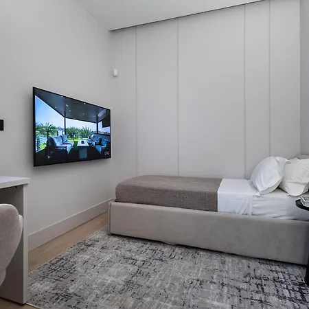 Luxurious - Azulis#3 - 2br Fully Equipped - Garden - Free Parking Apartment *