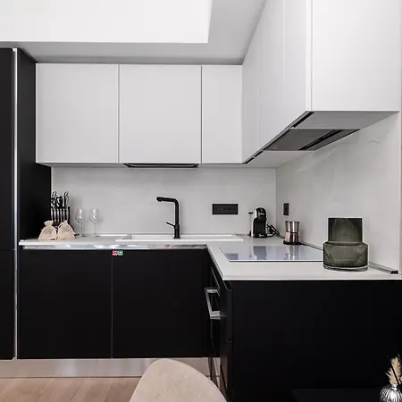 Apartamento Luxurious - Azulis#3 - 2br Fully Equipped - Garden - Free Parking Olbia