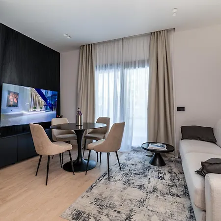Luxurious - Azulis#3 - 2br Fully Equipped - Garden - Free Parking Apartamento