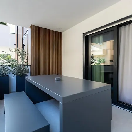 Luxurious - Azulis#3 - 2br Fully Equipped - Garden - Free Parking *
