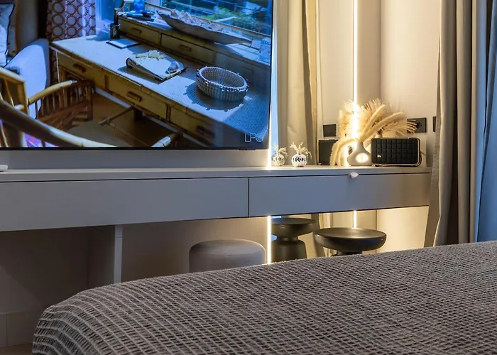 Διαμέρισμα Luxurious - Azulis#3 - 2br Fully Equipped - Garden - Free Parking
