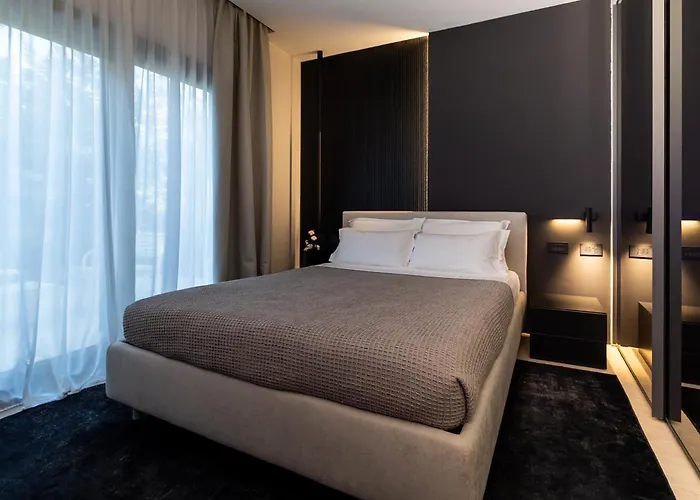 Luxurious - Azulis#3 - 2br Fully Equipped - Garden - Free Parking * Όλμπια