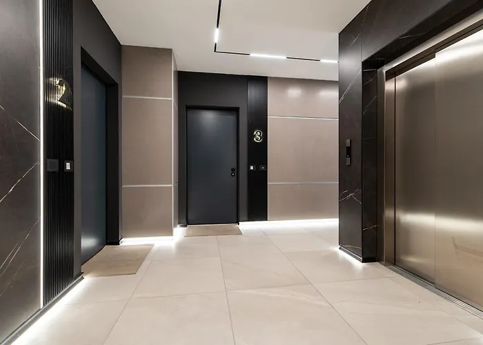 Apartman Luxurious - Azulis#3 - 2br Fully Equipped - Garden - Free Parking *